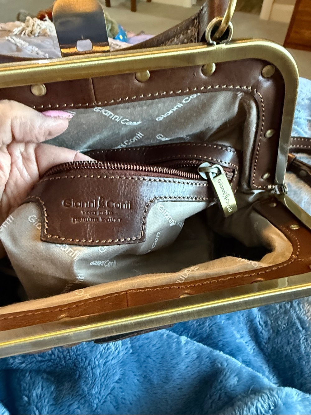 Gianni Conti leather handbag with shoulder strap for crossbody. - Picture 6 of 6